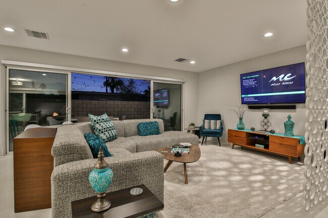 Building Photo - 47956 Silver Spur Trail