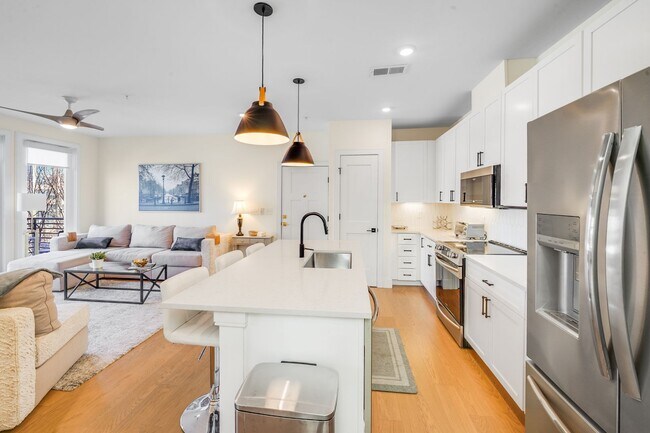 Building Photo - Chic Fully Furnished Condo with Private Retreat-Style Primary Suite