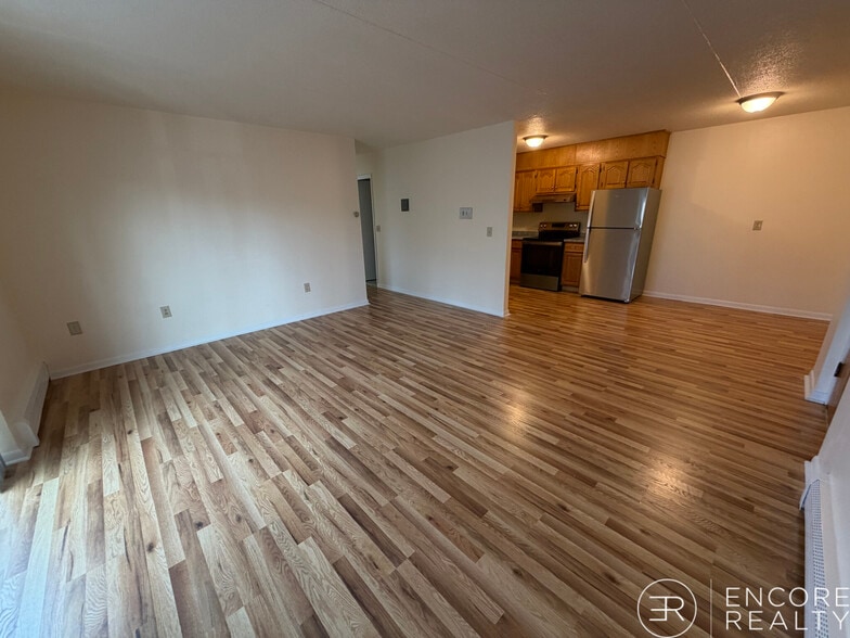 Building Photo - 79 Sutherland Rd