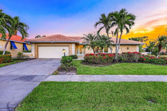 Building Photo - 149 Beachcomber St