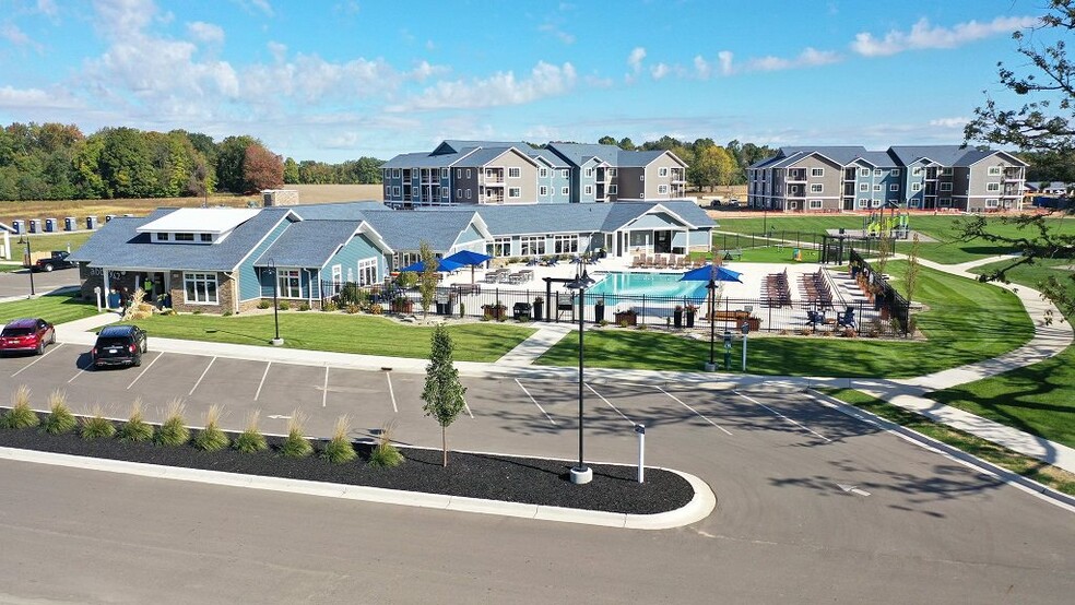 Primary Photo - Abbey42