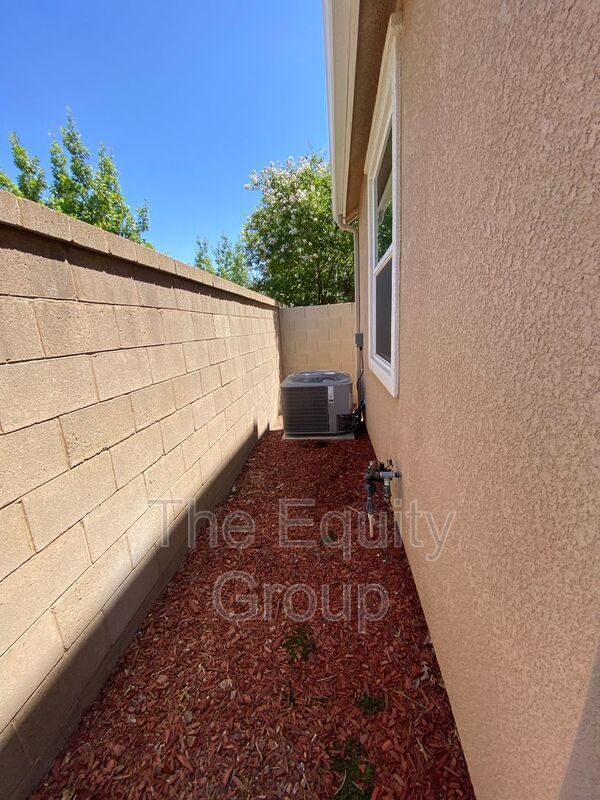 Building Photo - 3461 Alcove Way