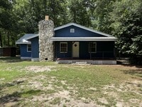 Building Photo - 4 Bedroom 2 Bath House on almost 2 acres o...