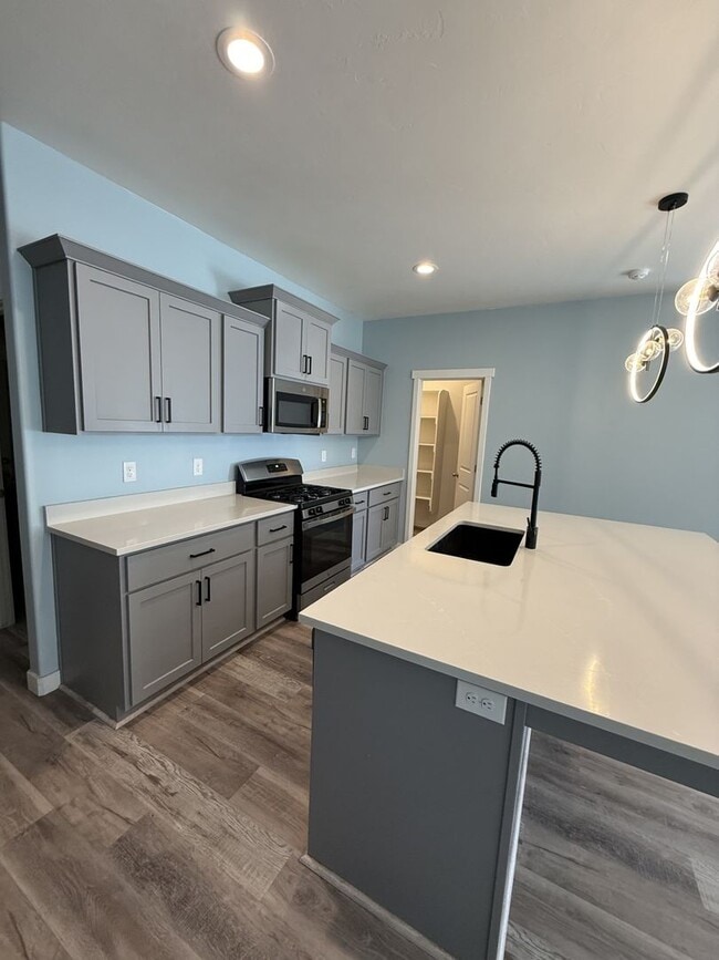 Building Photo - Beautiful Home in Spanish Fork