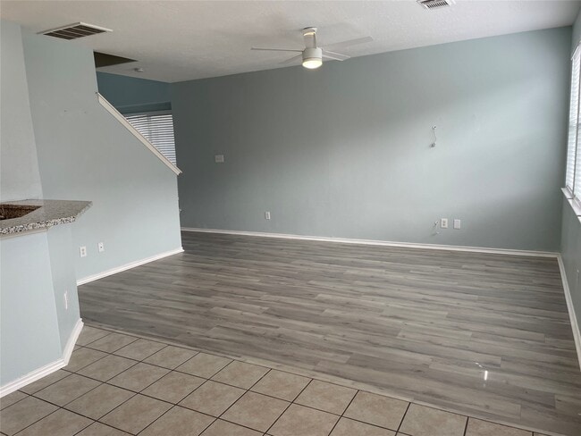 Building Photo - 9022 Elm Drake Ln
