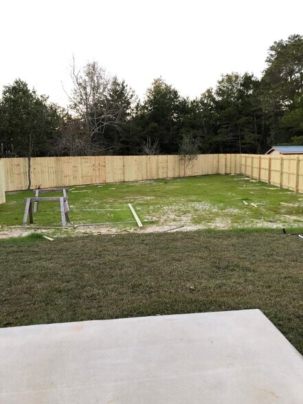 Building Photo - 3393 Green Briar Cir