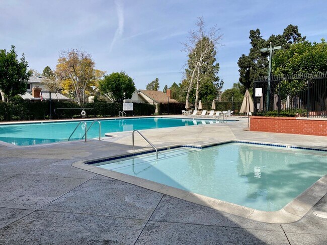 Building Photo - Tierrasanta 4 Bedroom 3 Bath