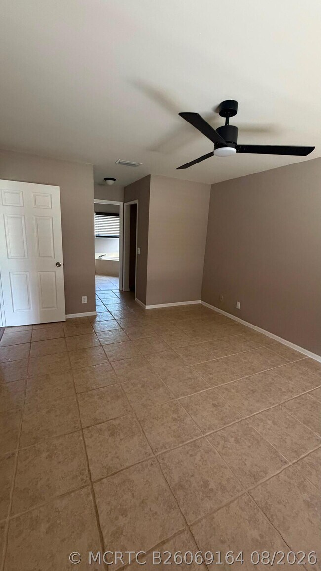 Building Photo - 1540 Chapparel Way