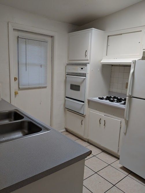 Building Photo - 1229 E Drachman St