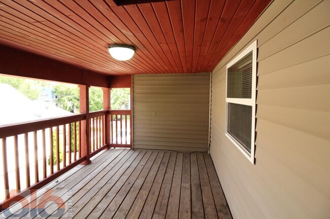 Building Photo - 817 Douglas St NW