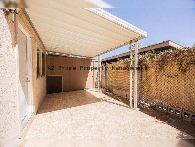 Building Photo - 7126 N 19th Ave