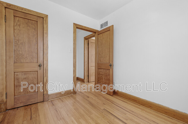 Building Photo - 730 Rappolla St