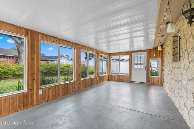 Building Photo - 250 Nautical Blvd S
