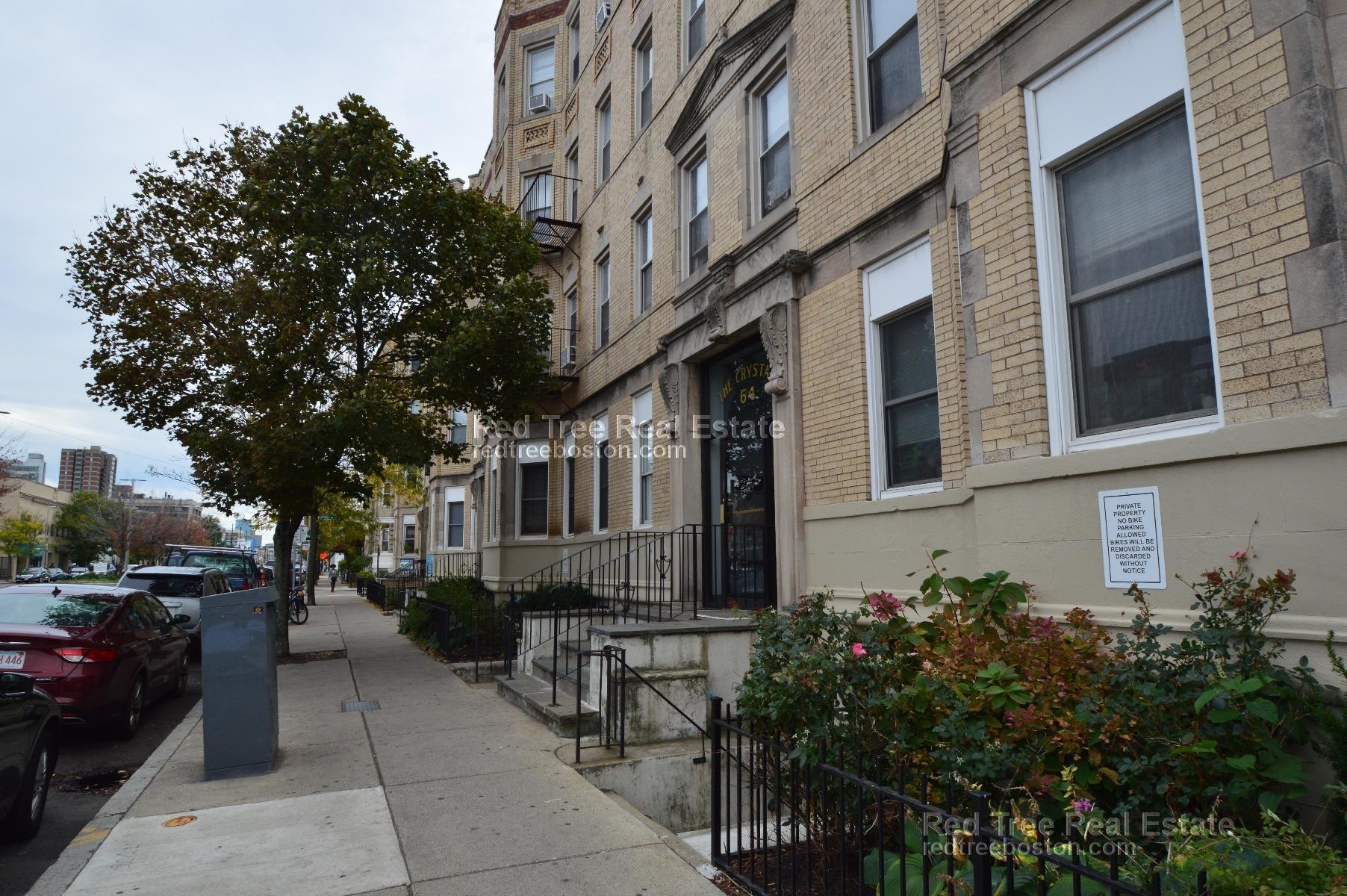 Building Photo - 64 Brighton Ave