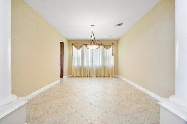 Building Photo - 11812 Windmill Lake Dr