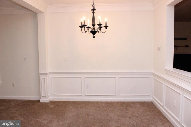 Building Photo - 8289 Glade Bank Dr