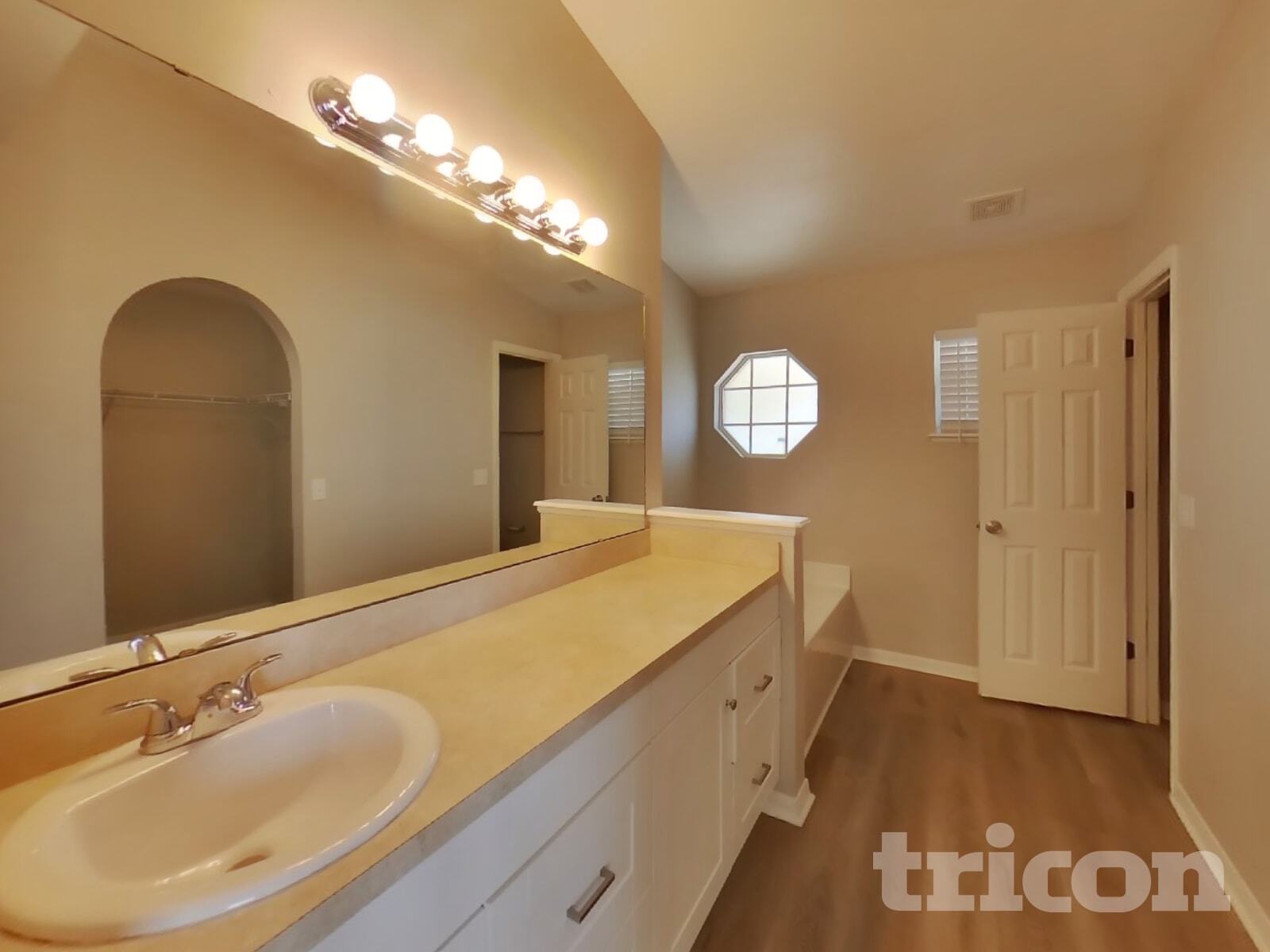 Building Photo - 7121 High Bluff Rd