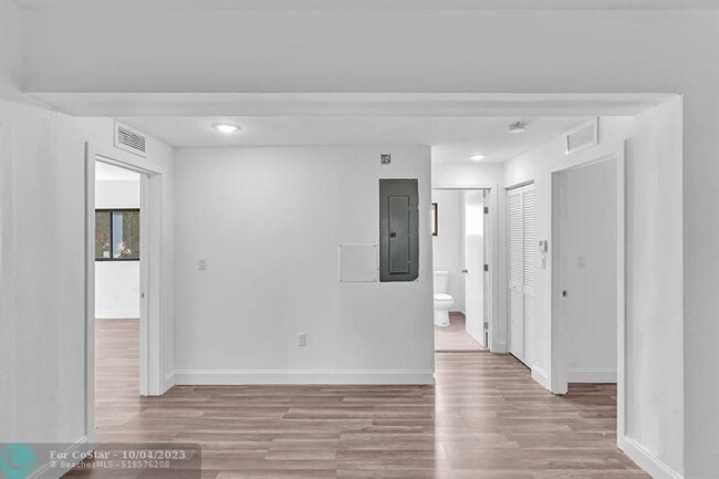 Building Photo - 1396 NW 60th St