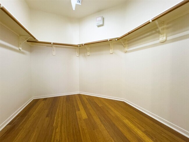 Building Photo - 9935 Blissfull Valley Ln