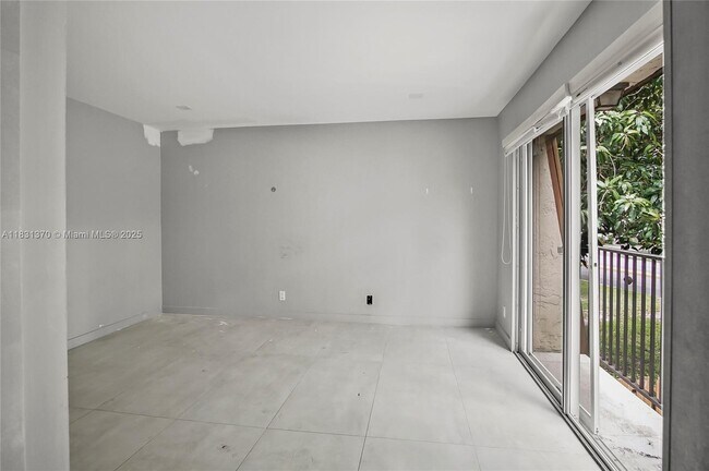 Building Photo - 2161 Orange Grove Dr