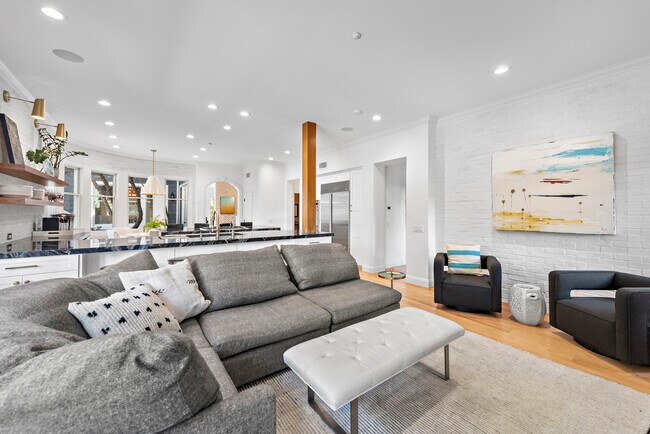 Building Photo - 20 Cape Danbury