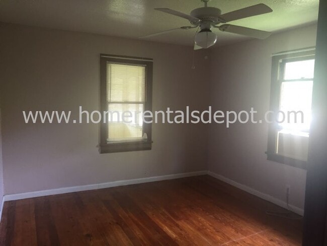Building Photo - Cute 2/1 in the heart of St. Cloud, $1,450...