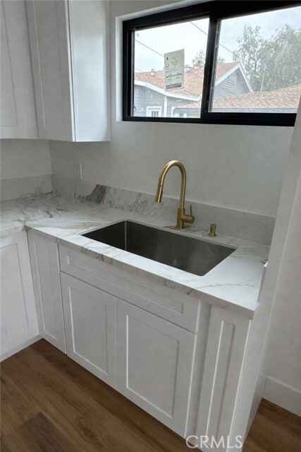 Building Photo - 551 W Crescent Dr