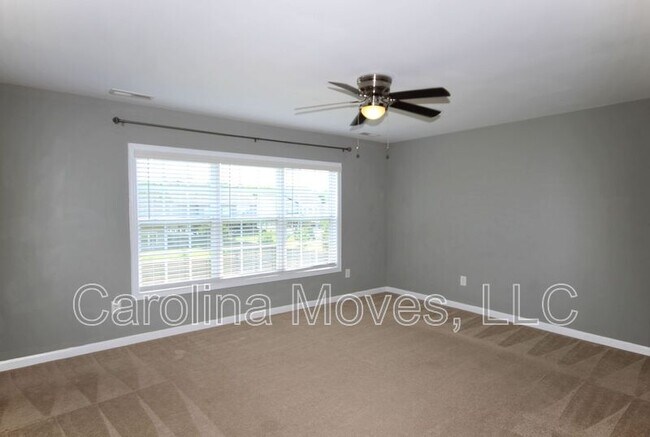 Building Photo - 689 Flintrock Dr