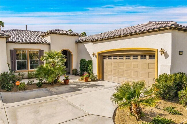 Building Photo - 61255 Portulaca Dr