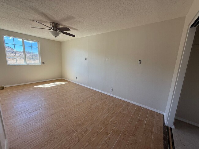Building Photo - Charming 3 bedroom home in Apple Valley- H...
