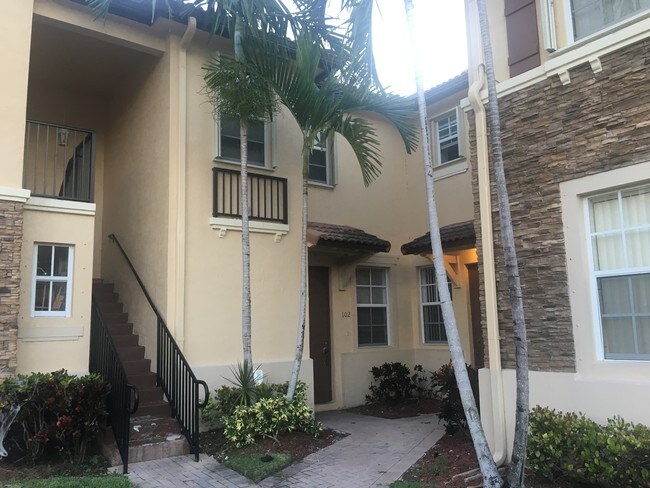 Primary Photo - 1398 NE 33rd Ave