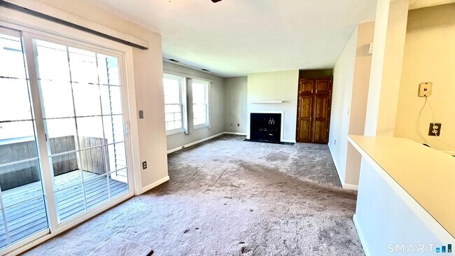 Building Photo - 605 Spring Meadow Rd