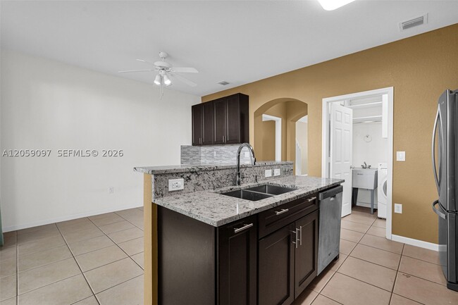 Building Photo - 2641 SW 120th Terrace