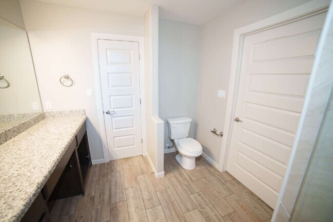 Building Photo - "Charming 3-Bedroom Retreat with 2 Full Baths in McAllen - Spacious 1688 Sq. Ft.!"