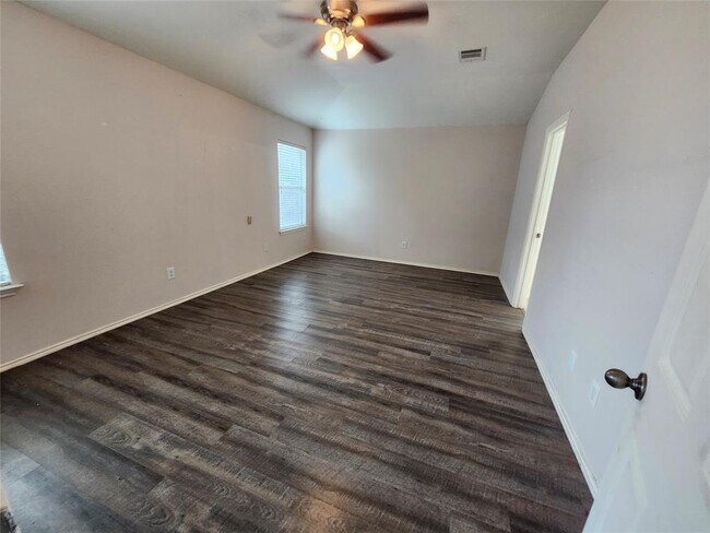 Building Photo - 3229 Corrigan Ln