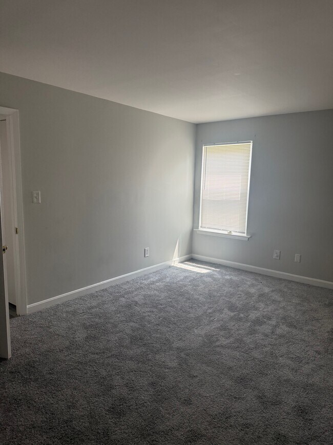 2nd BD room - 13700 Modrad Way
