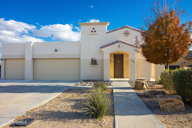 Building Photo - 1415 San Bonifacio