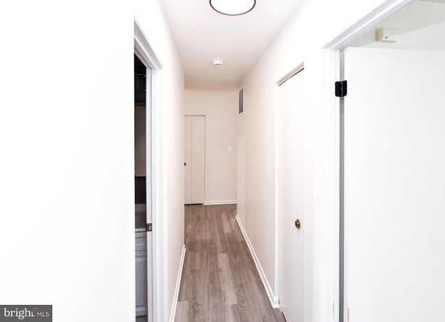 Building Photo - 4624 Governor Kent Ct