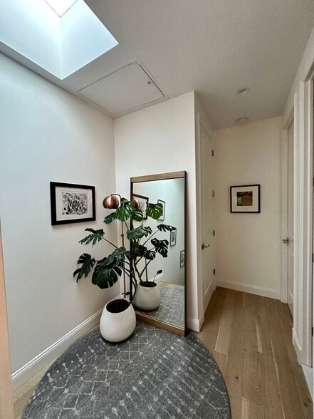 Building Photo - 917 Jefferson Ave