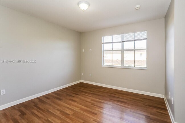 Building Photo - 24521 SW 110th Ave