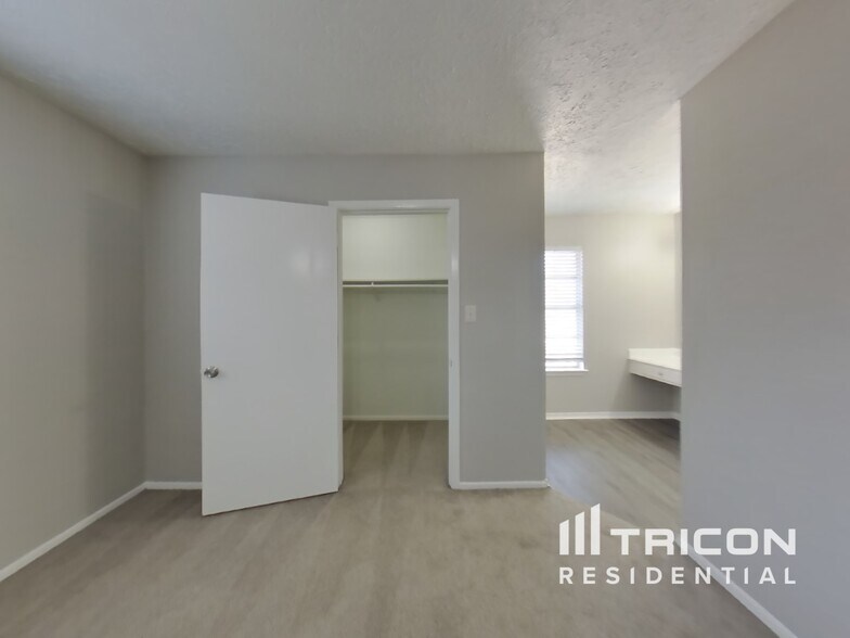 Building Photo - 16319 Silver Sky Ln