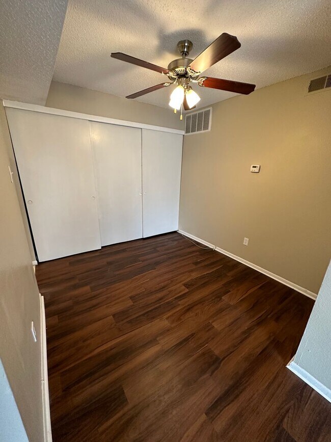 Building Photo - 6680-3 Whispering Oaks Place