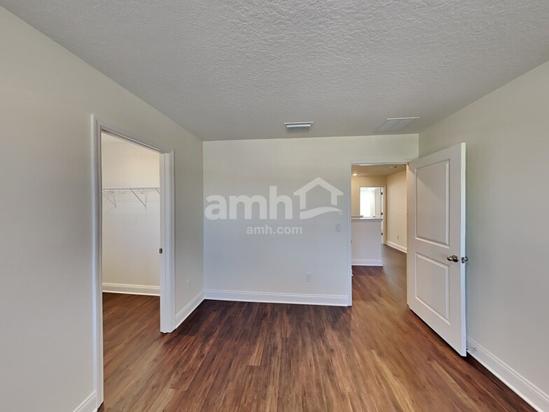 Building Photo - 2758 Sunrise Ct