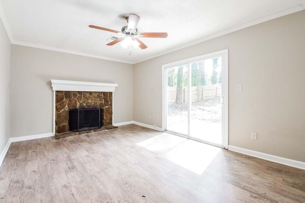 Building Photo - 645 Barrington Way