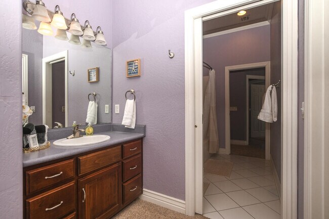 Building Photo - 21685 Merion Ct