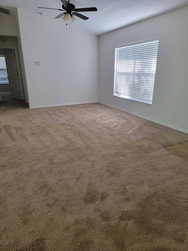 Building Photo - 8464 N Bolder Dr