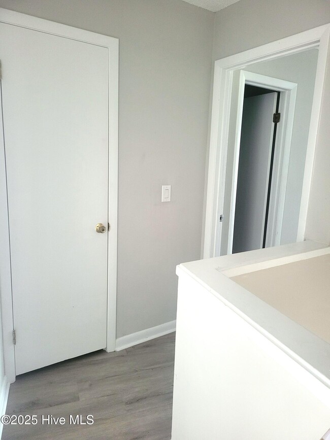 Building Photo - 138 Mallard Cove