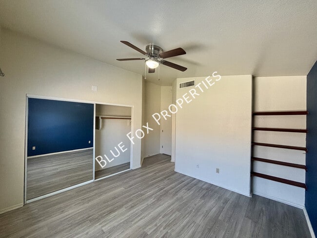 Building Photo - 9055 E Alderpoint Way