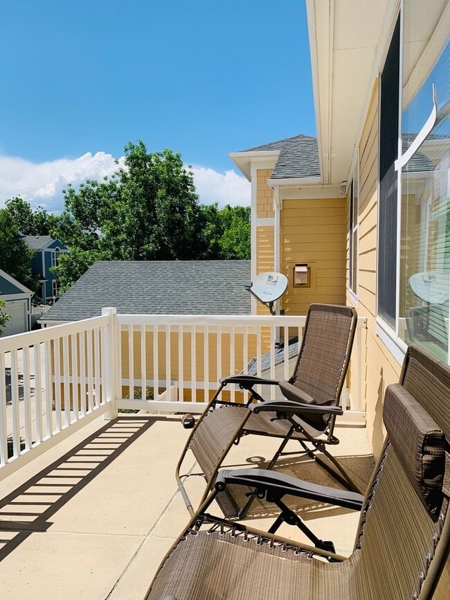 Building Photo - 2 Bedroom, 2 Bath Condo with an attached g...