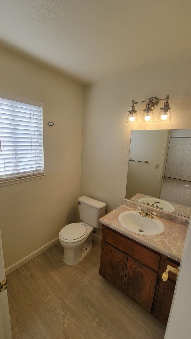 Building Photo - Sunnyside & Montero